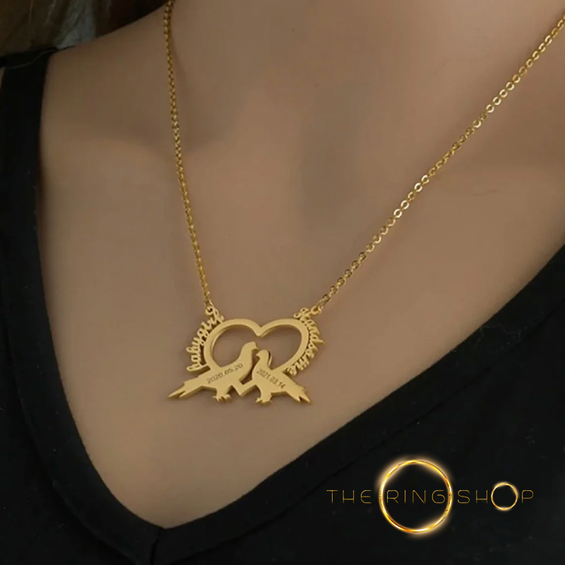 collier personnalisé en or avec colombes